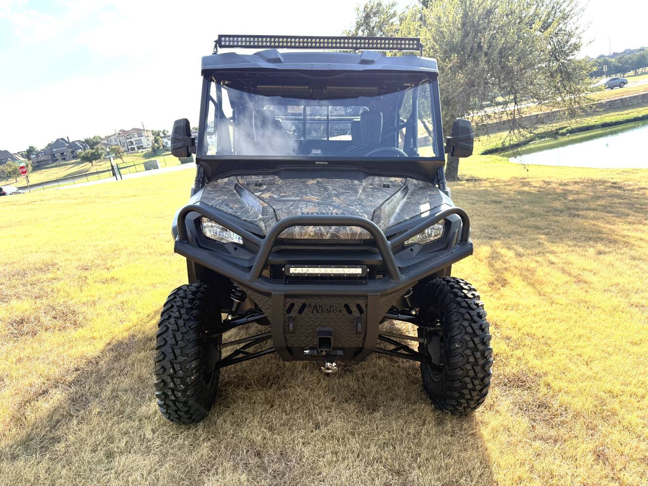 A photo of this 2023 Honda PIONEER 1000-6 CREW DELUXE