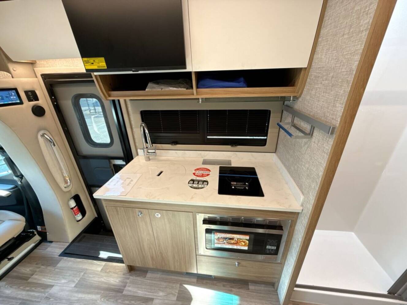 A photo of this 2026 Tiffin Wayfarer 25XLW