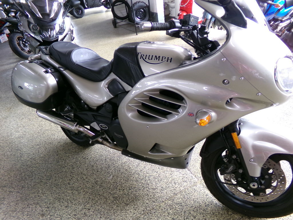 2000 Triumph Trophy 900 900 in Beloit, WI