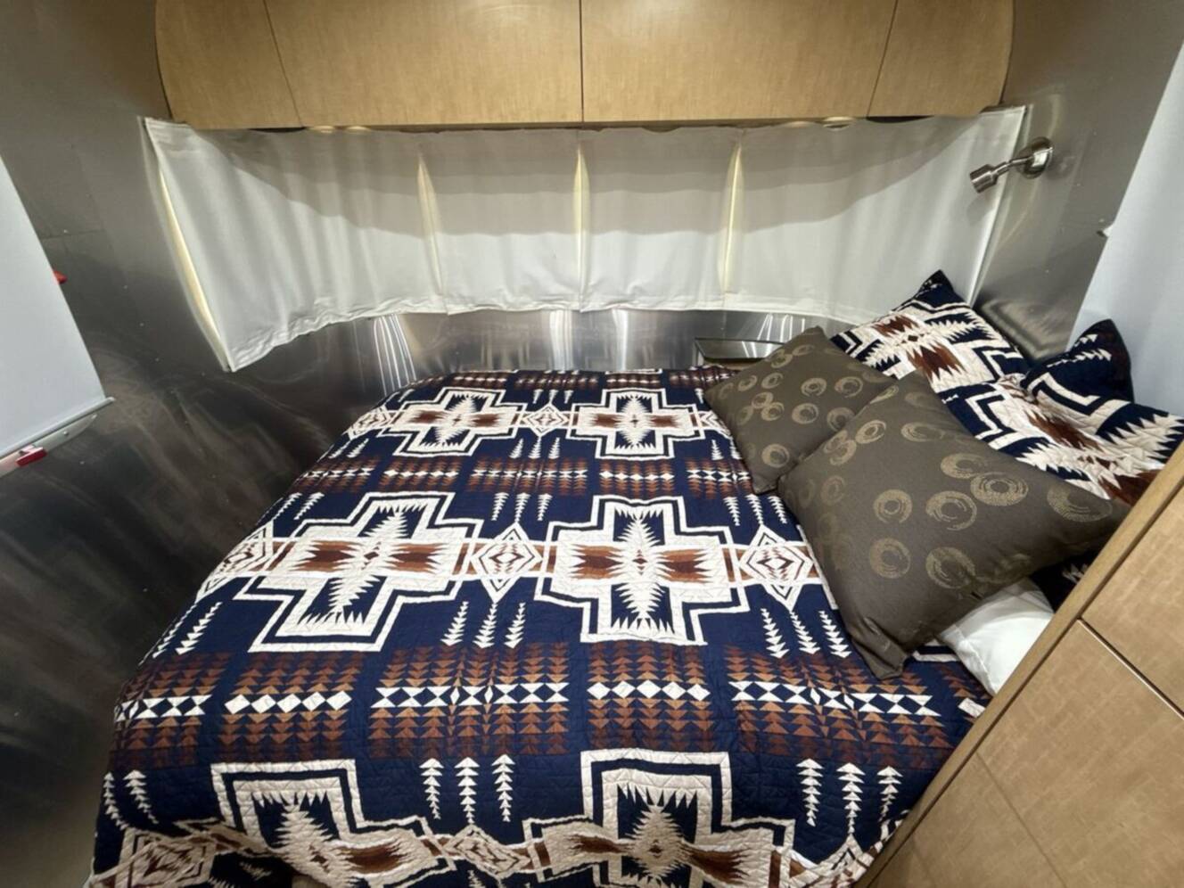 A photo of this 2017 Airstream Flying Cloud 23FB
