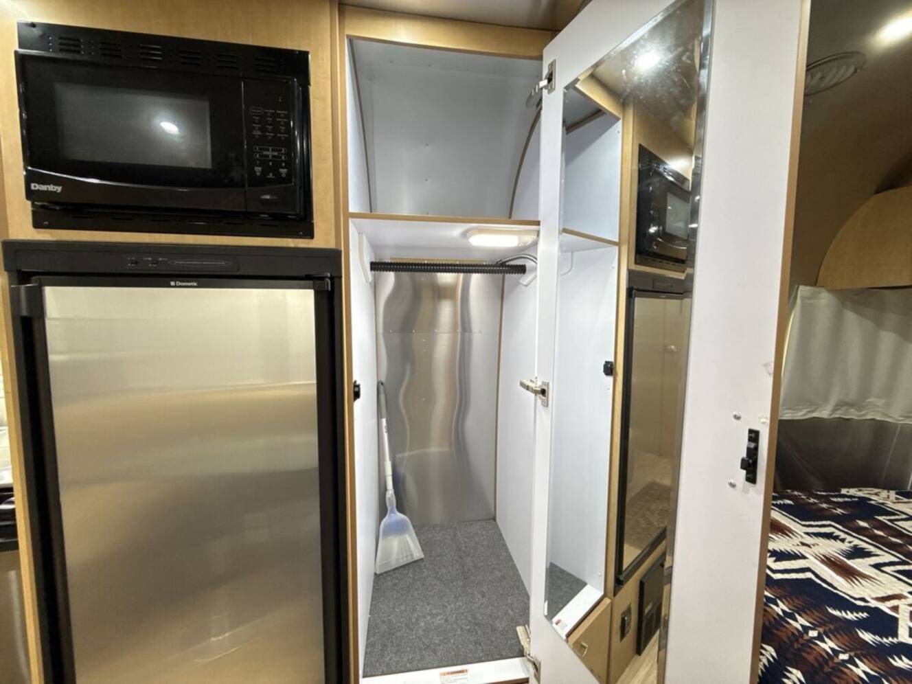 A photo of this 2017 Airstream Flying Cloud 23FB