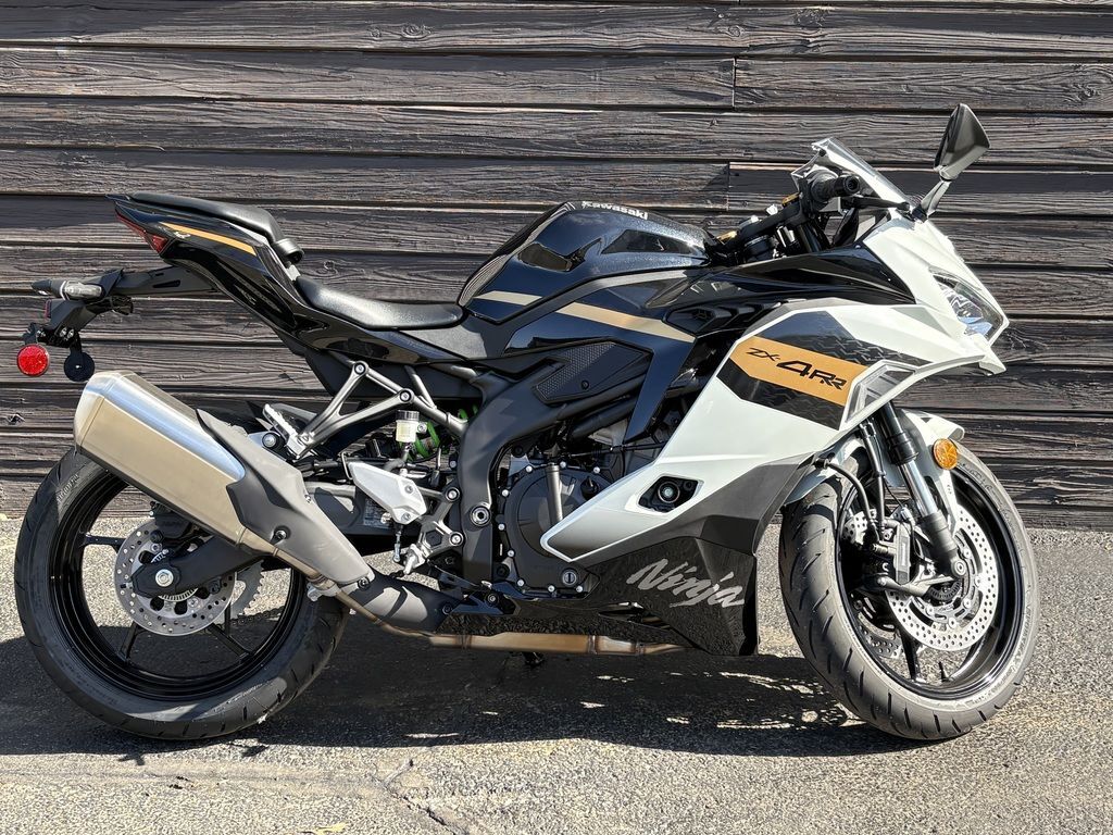 2026 Kawasaki Ninja® ZX -4RR ABS ABS in Waynesboro, VA