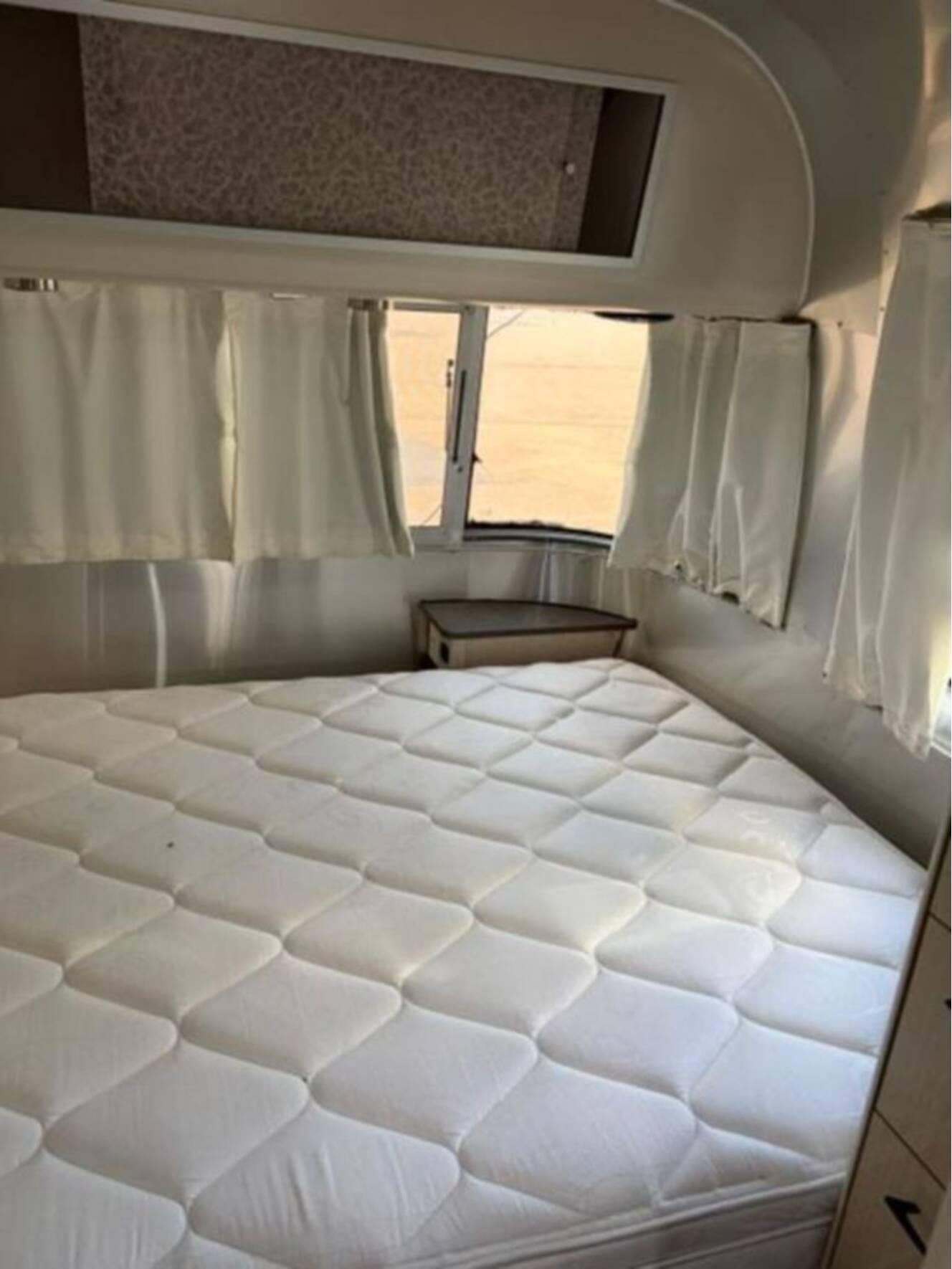 A photo of this 2018 Airstream International Serenity 25RB