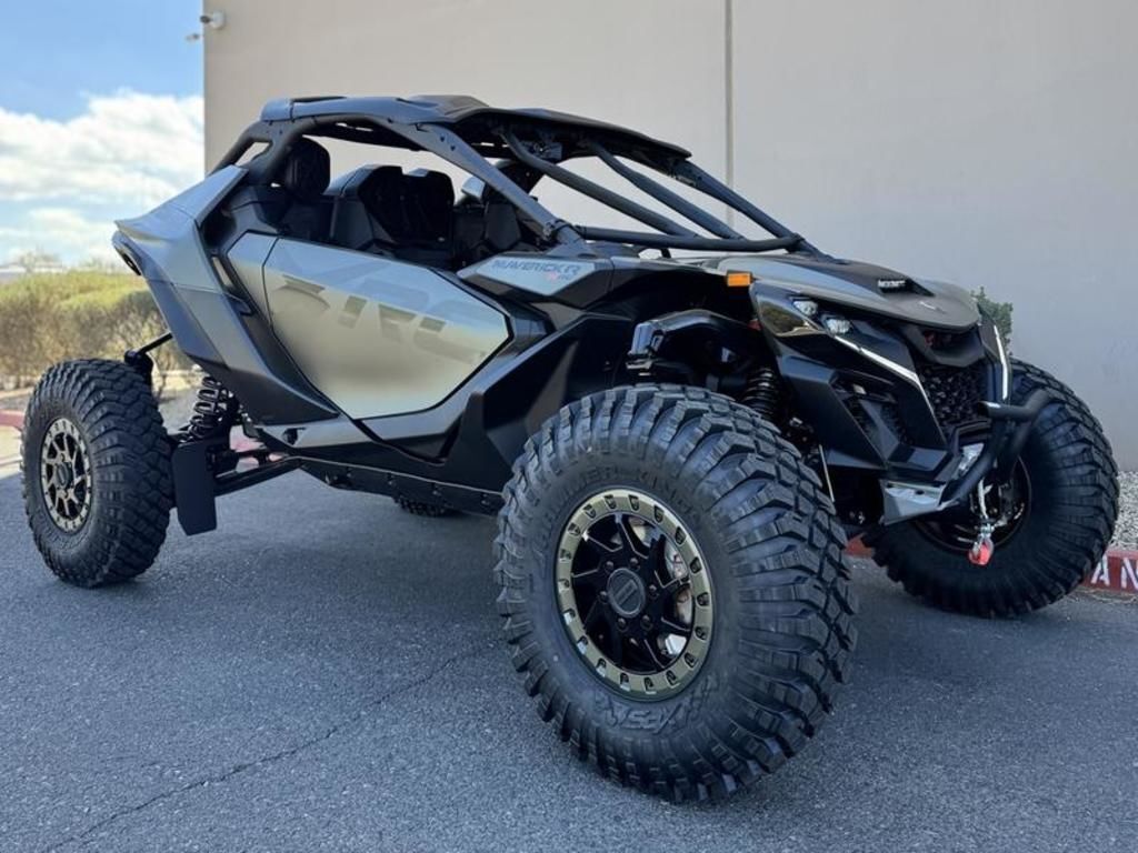 2026 Can-Am Maverick R X rc with Smart-Shox in la habra CA
