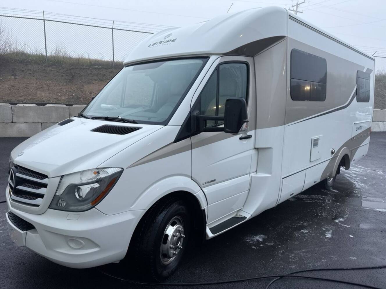 A photo of this 2016 Leisure Travel Unity 24TB