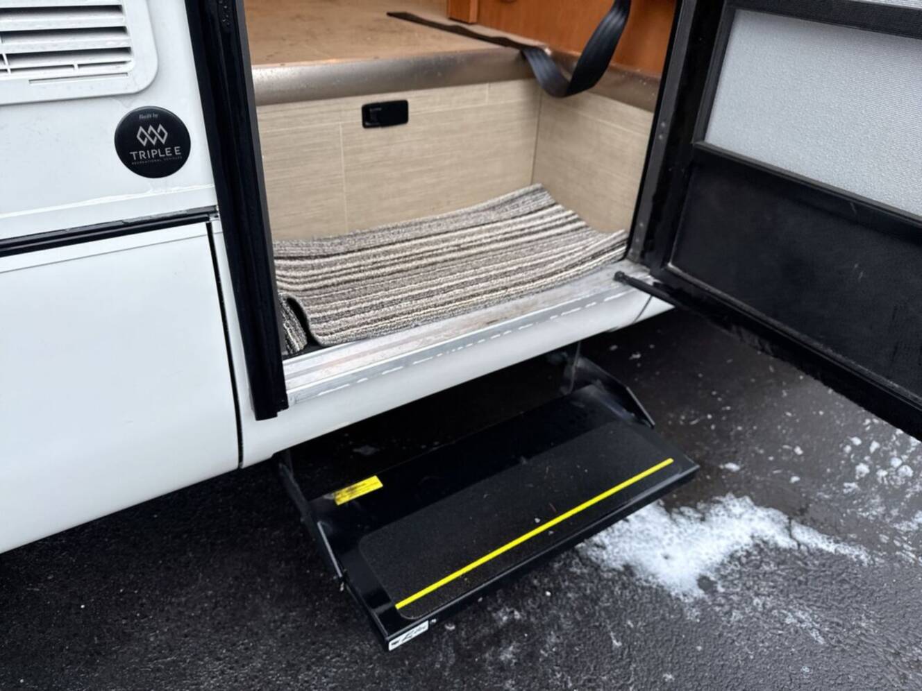 A photo of this 2016 Leisure Travel Unity 24TB