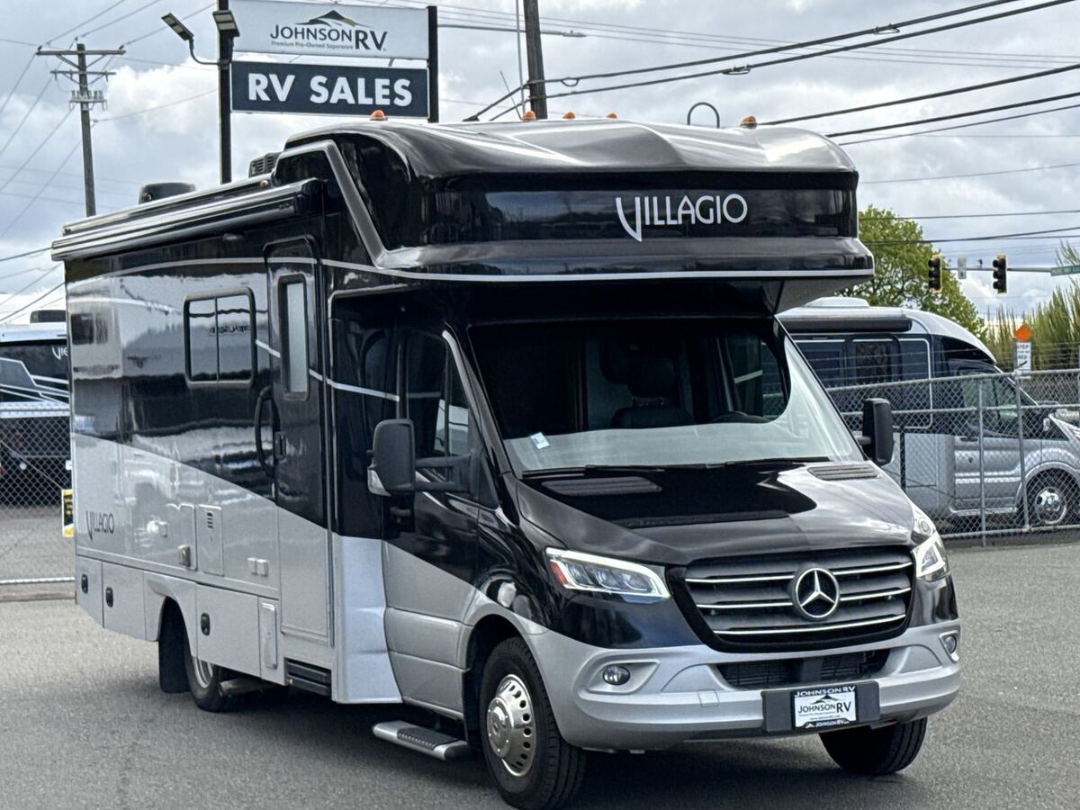 2022 Renegade Rv Villagio 25RMC **Low Miles** in fife WA