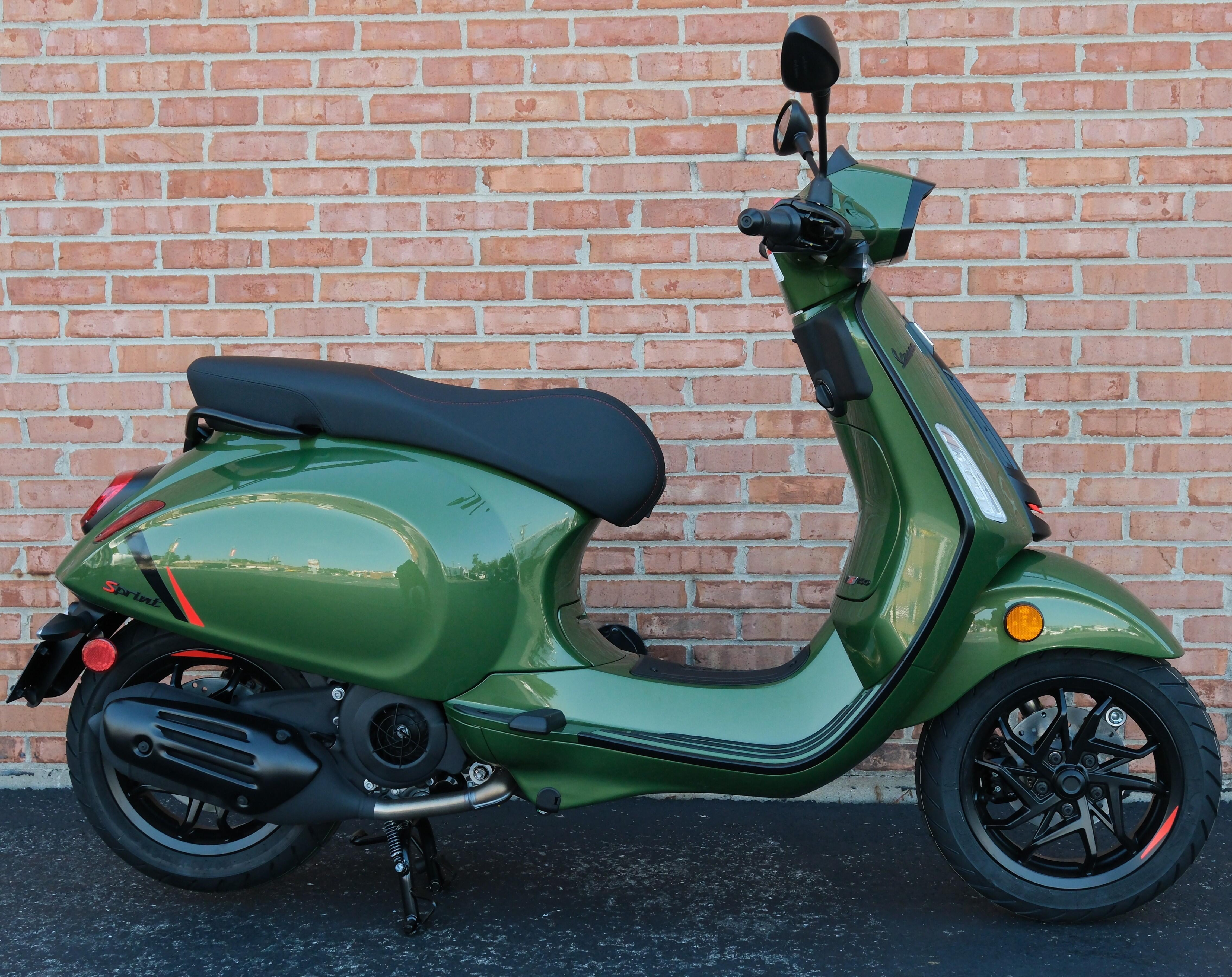 2027 Vespa Sprint 150 S 150 S in Chicago, IL