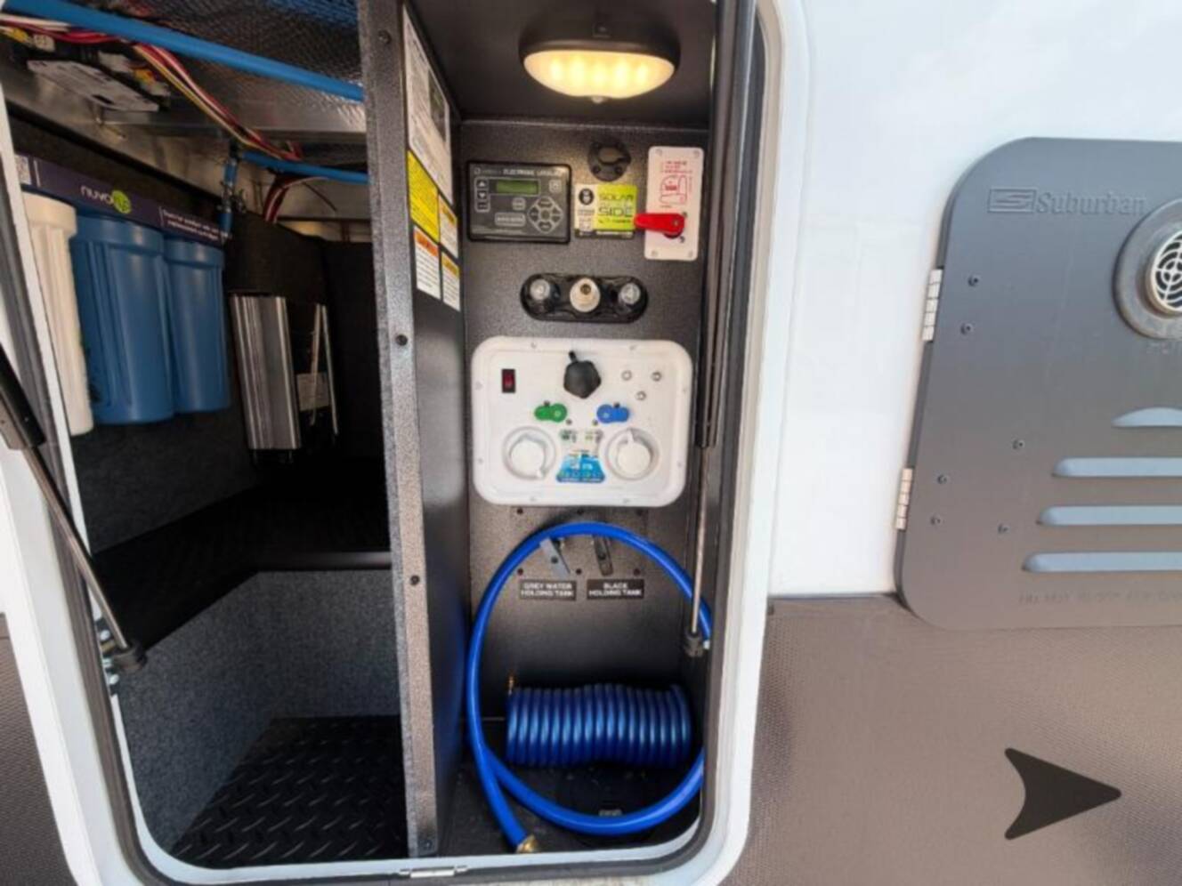 A photo of this 2027 Jayco Seismic 395