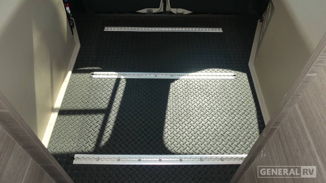 A photo of this 2025 Entegra Coach LAUNCH 19YG