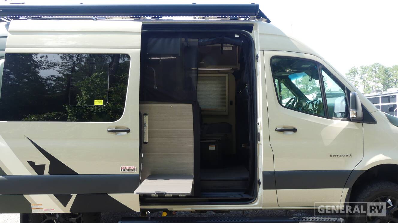 A photo of this 2025 Entegra Coach LAUNCH 19YG