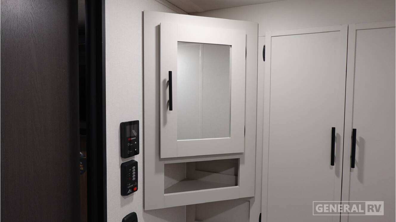 A photo of this 2027 Prime Time Rv AVENGER 25RBS