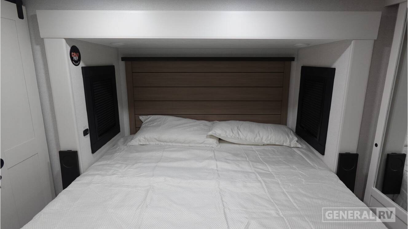 A photo of this 2027 Highland Ridge Rv OPEN RANGE 3X 393TBR