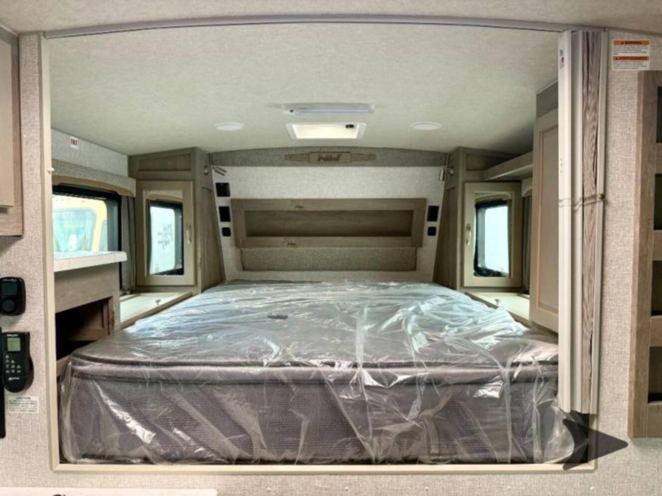 A photo of this 2027 Northwood Arctic Fox 990