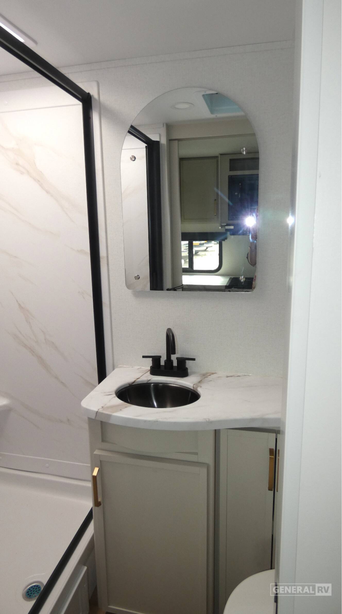 A photo of this 2027 Grand Design IMAGINE 17MKE