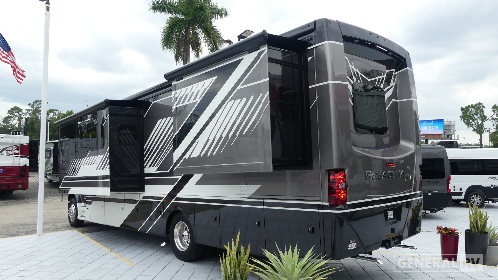 2027 Thor Motor Coach PASADENA SV 38FX in fort myers FL