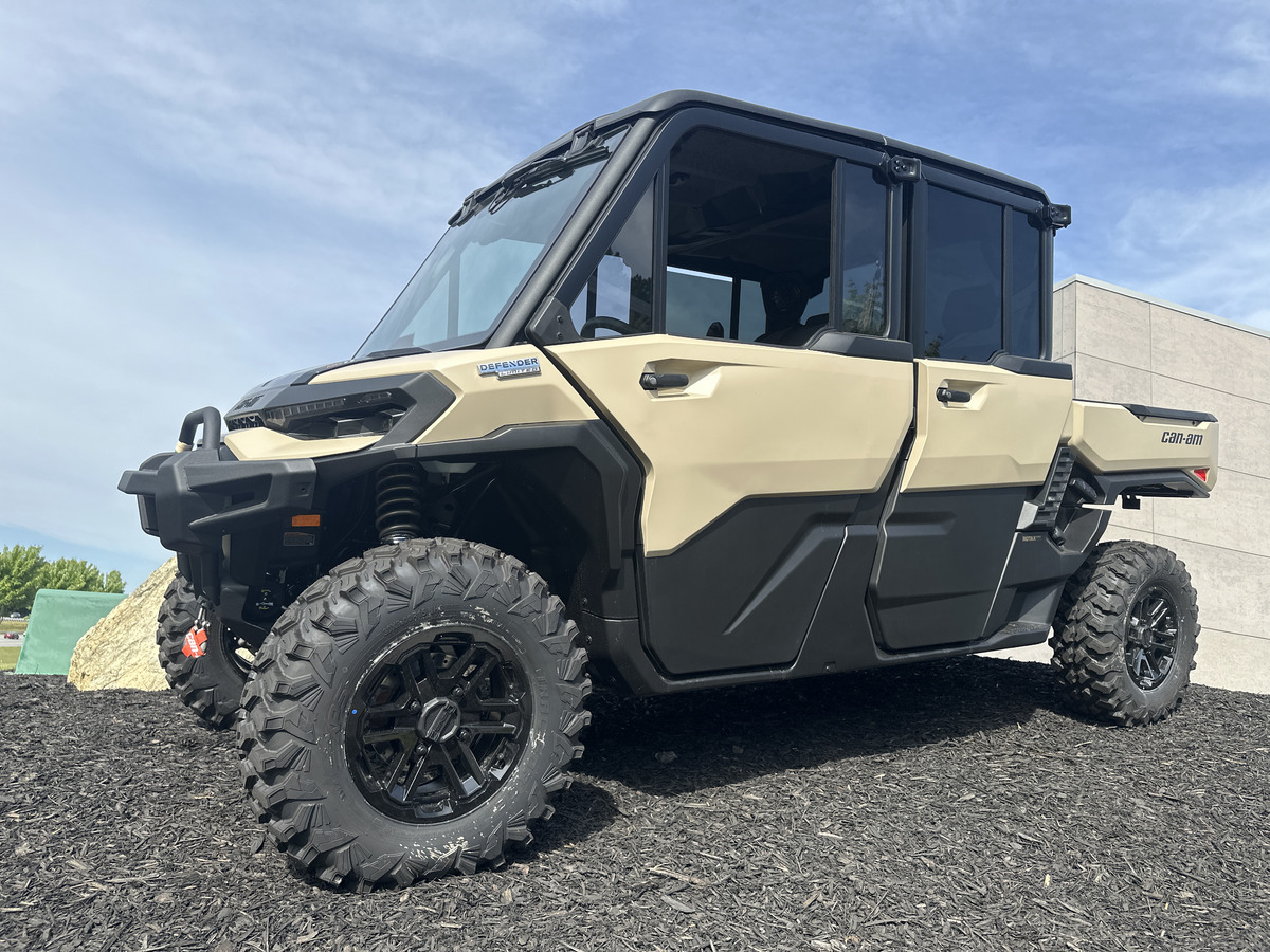2026 Can-Am Defender MAX Limited HD11 Desert Tan Carbon Black in winston-salem NC