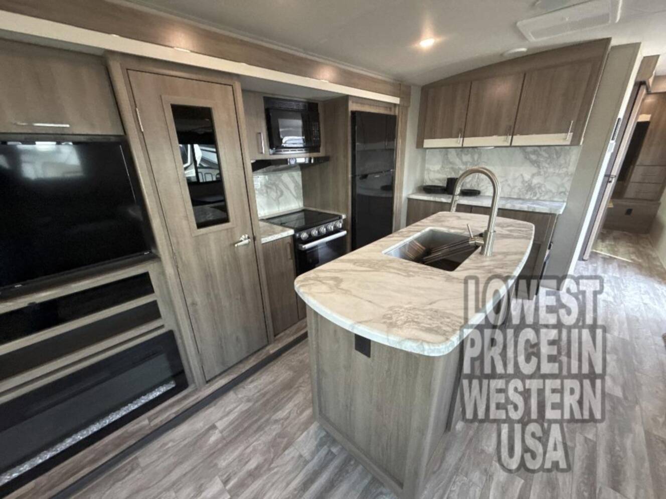 A photo of this 2022 Grand Design Imagine 2970RL