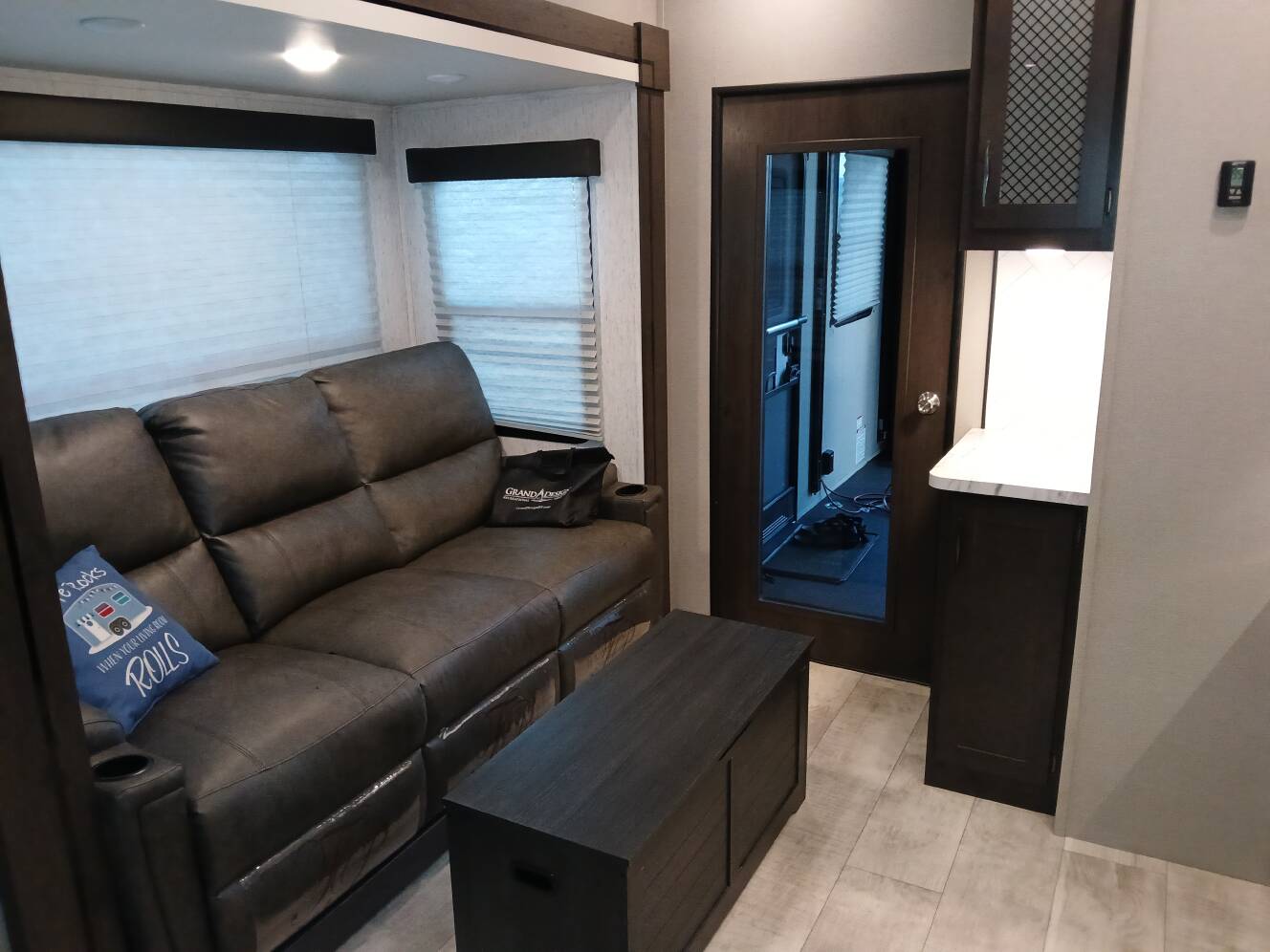 A photo of this 2022 Grand Design MOMENTUM G-CLASS 29G