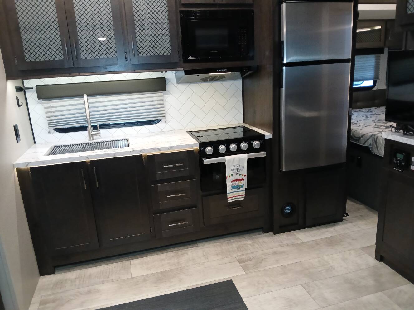 A photo of this 2022 Grand Design MOMENTUM G-CLASS 29G