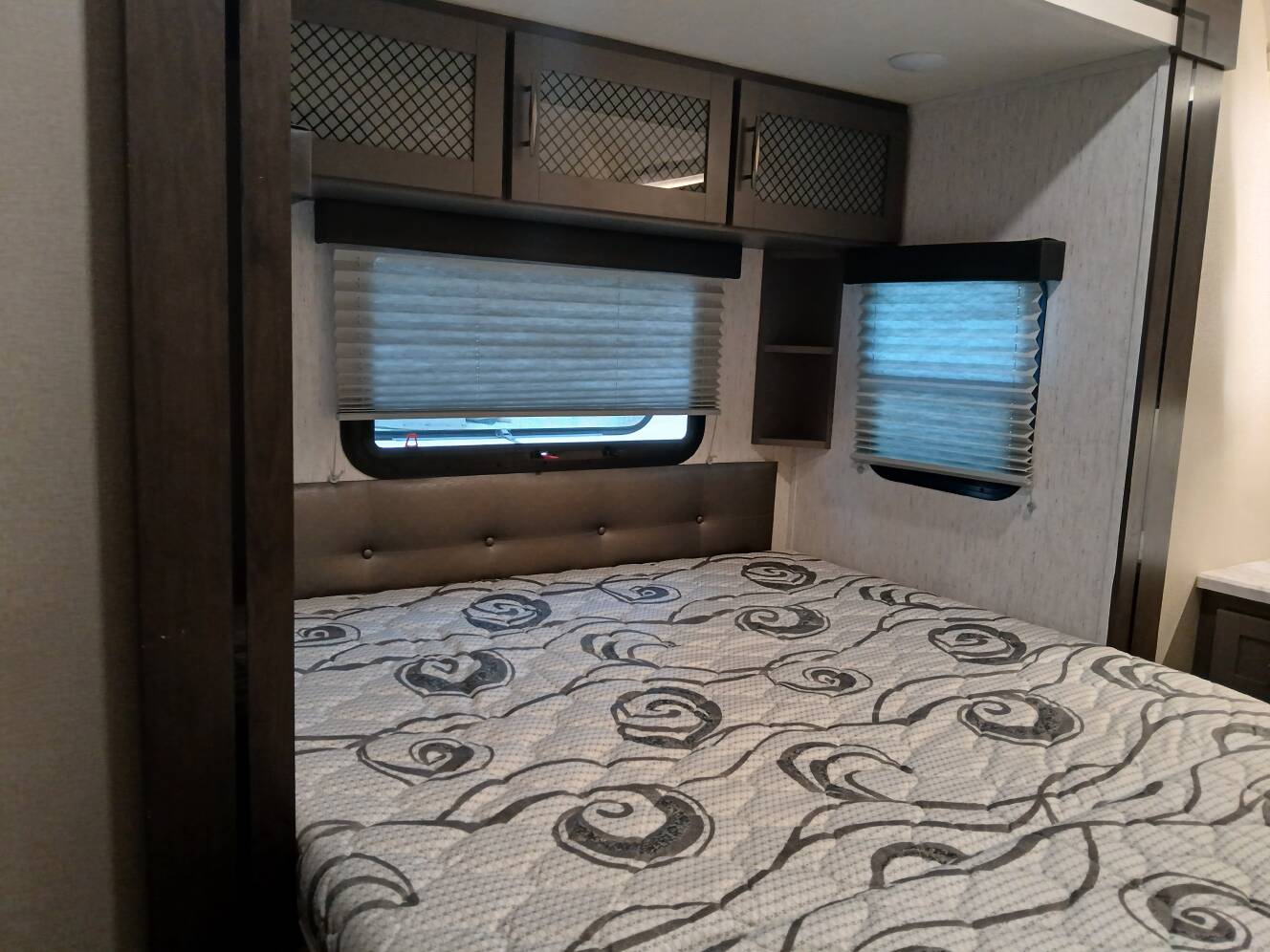 A photo of this 2022 Grand Design MOMENTUM G-CLASS 29G