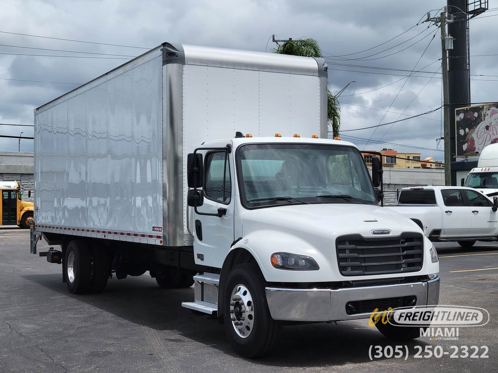 2027 FREIGHTLINER BUSINESS CLASS M2 106 in Hialeah, FL