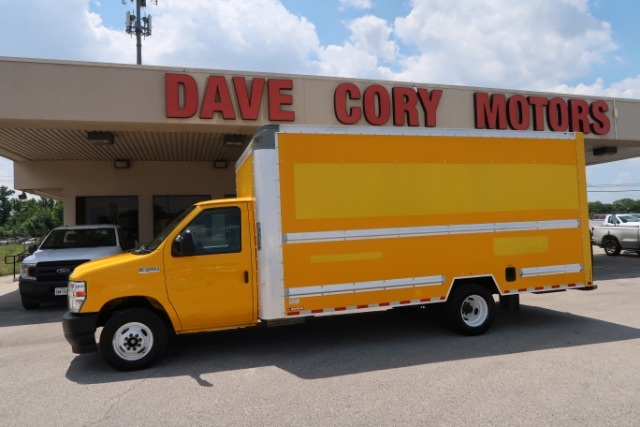 2022 FORD E-350 SD 16 ft Morgan Box Van in Houston, TX