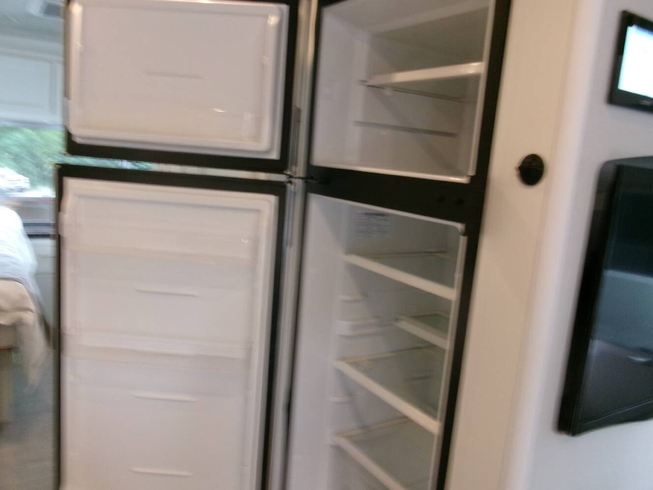 A photo of this 2024 Airstream Classic 30RBT