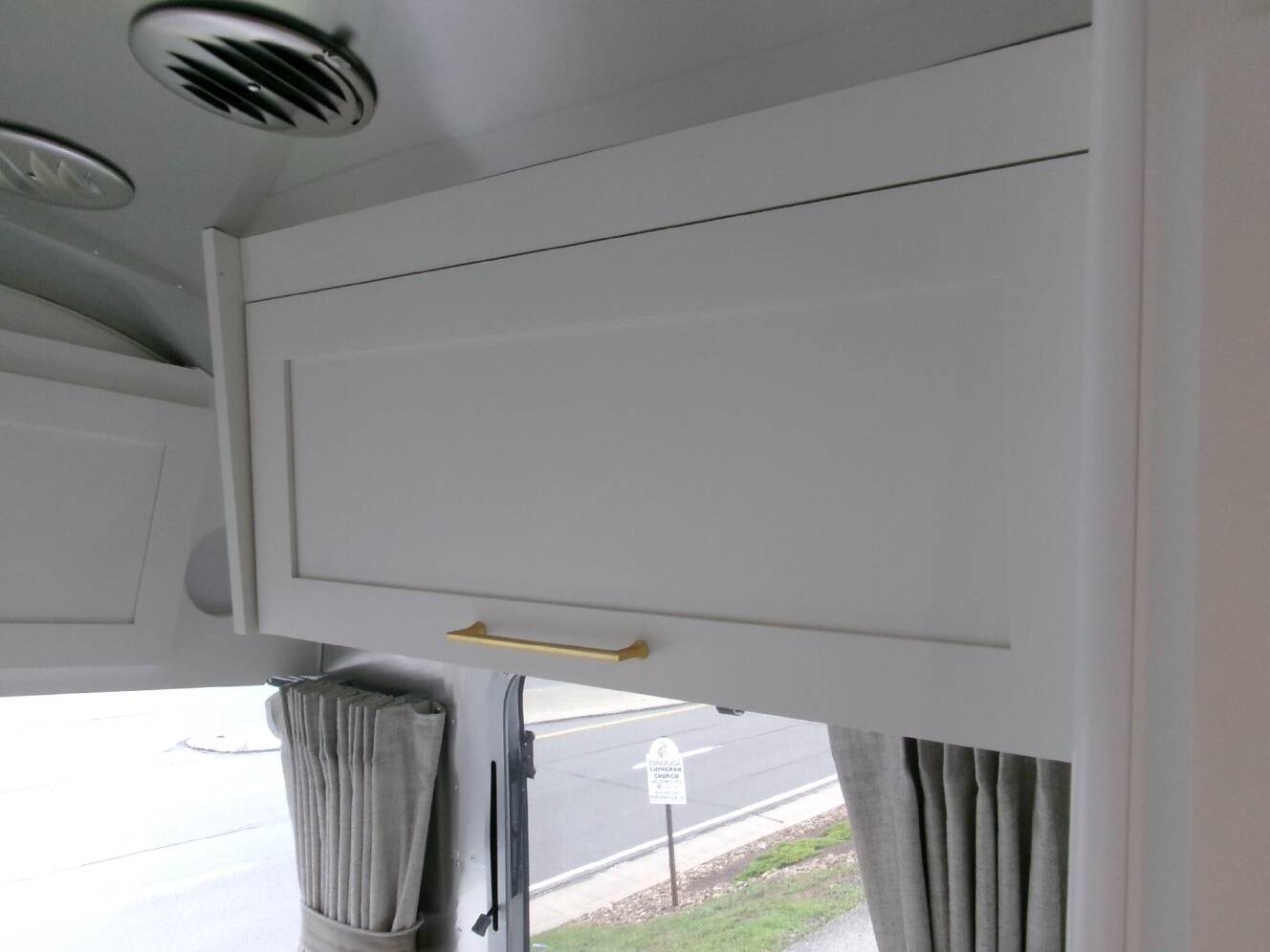 A photo of this 2024 Airstream Classic 30RBT