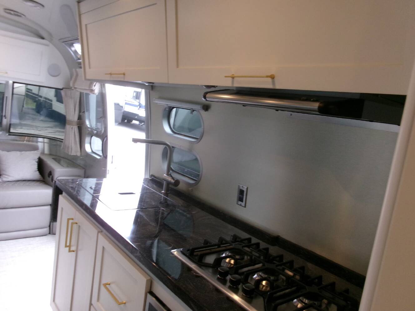 A photo of this 2024 Airstream Classic 30RBT