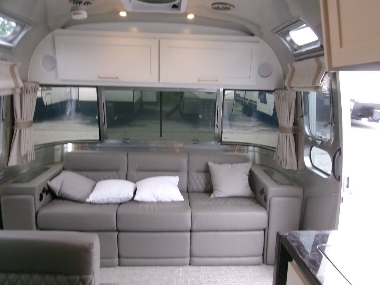 A photo of this 2024 Airstream Classic 30RBT