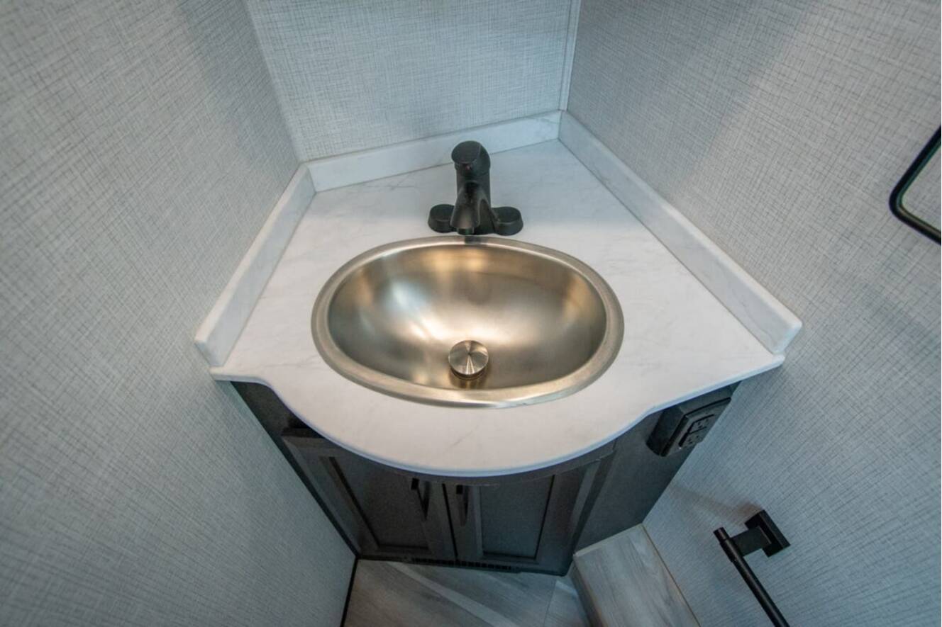 A photo of this 2026 Fleetwood Fortis 34MB
