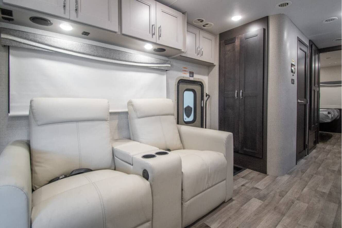 A photo of this 2026 Thor Motor Coach Pasadena 34XG