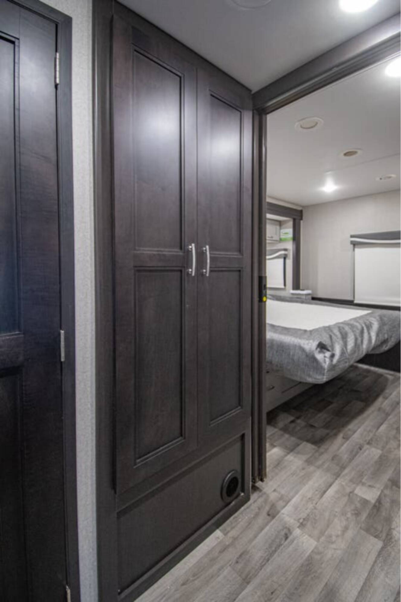 A photo of this 2026 Thor Motor Coach Pasadena 34XG