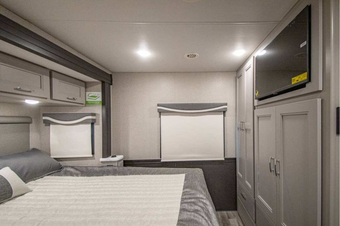 A photo of this 2026 Thor Motor Coach Pasadena 34XG