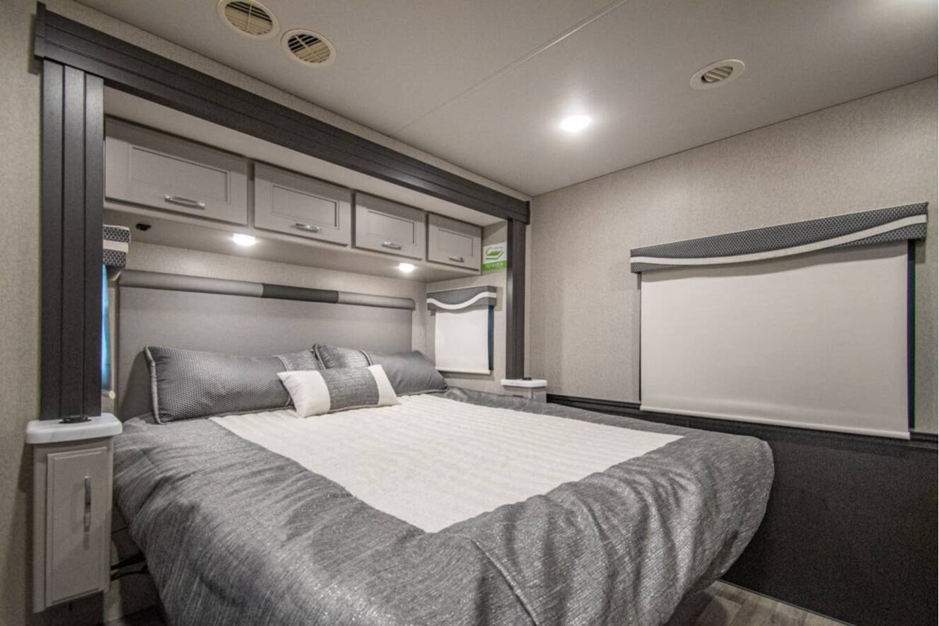 A photo of this 2026 Thor Motor Coach Pasadena 34XG