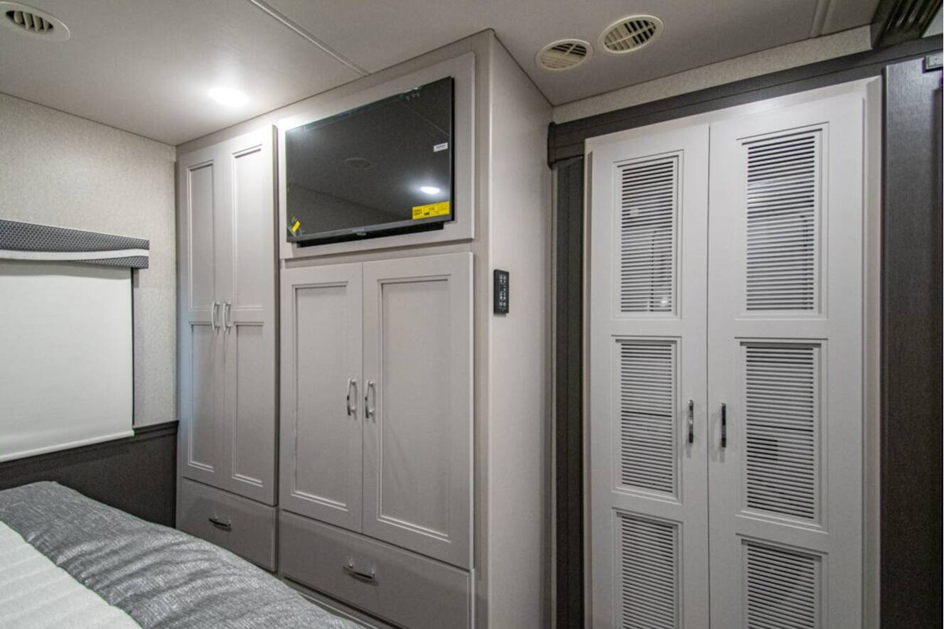 A photo of this 2026 Thor Motor Coach Pasadena 34XG