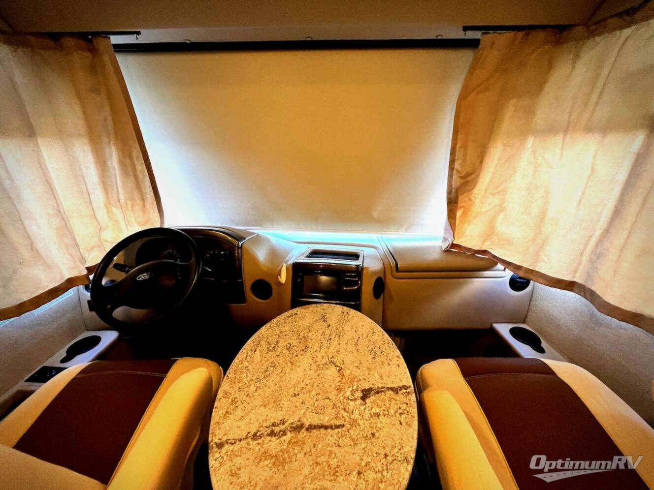 A photo of this 2017 Thor Axis 25.3