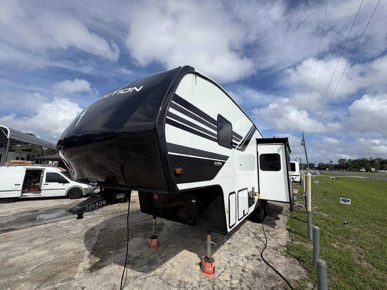 A photo of this 2026 Grand Design Reflection 100 Series 28RL