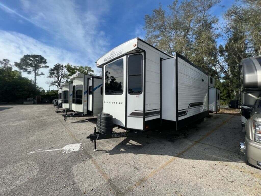 View more photos of this listing