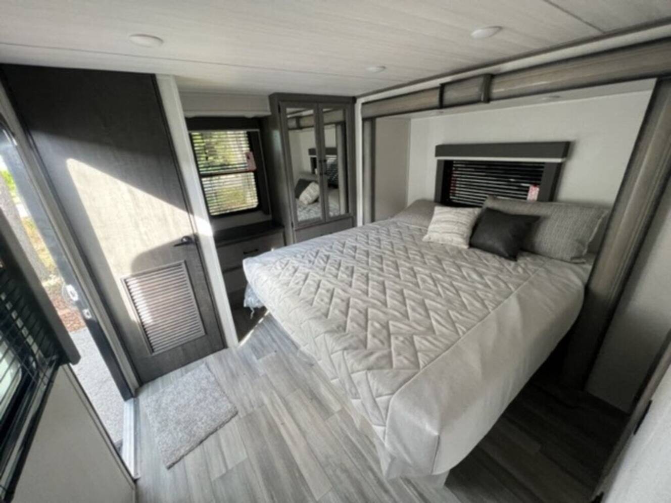 A photo of this 2024 Keystone Residence 401LOFT