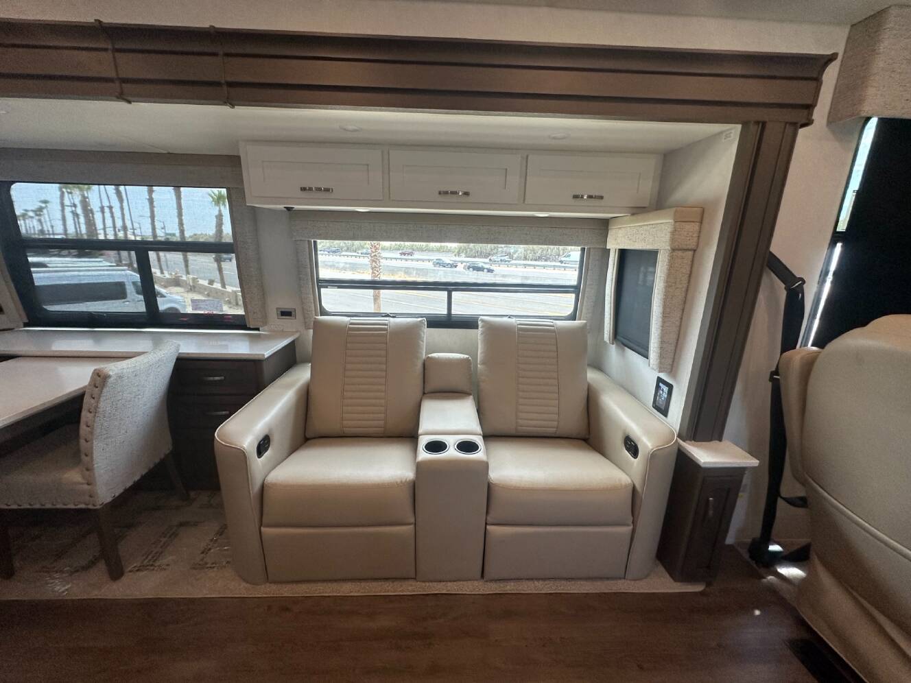 A photo of this 2027 Newmar Bay Star 3626