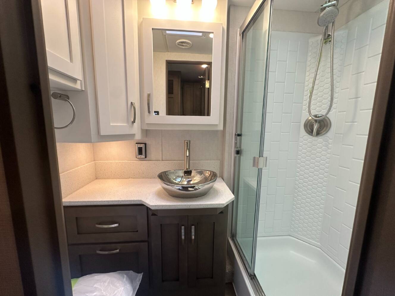 A photo of this 2027 Newmar Bay Star 3626