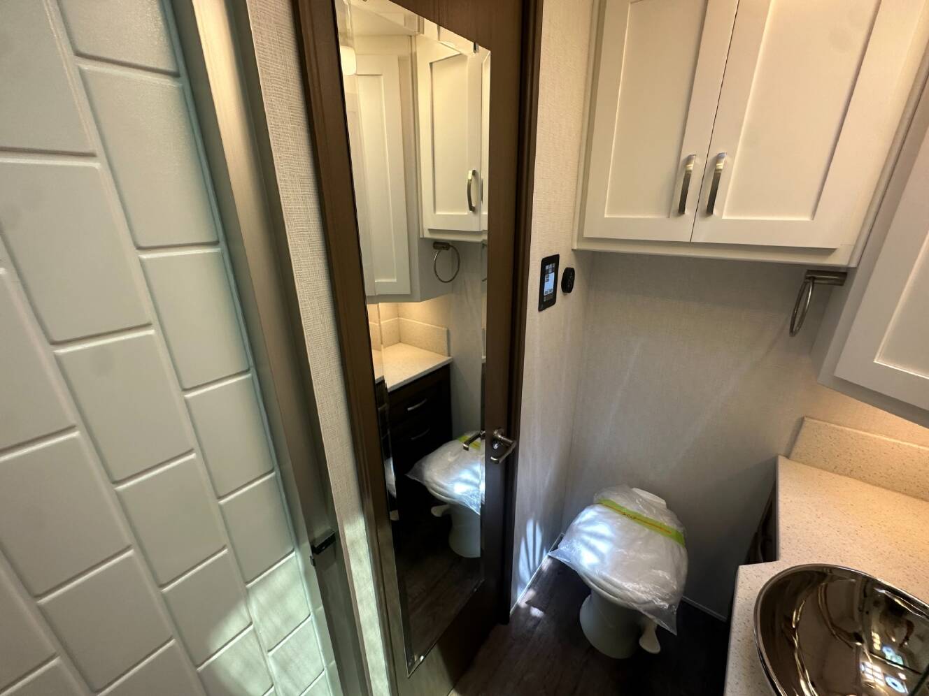 A photo of this 2027 Newmar Bay Star 3626