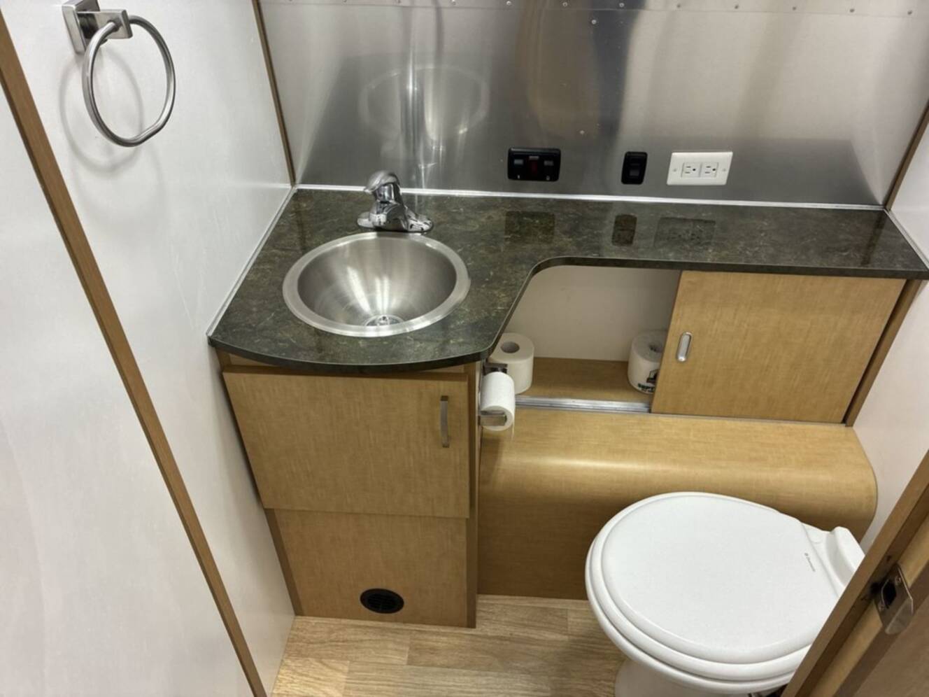 A photo of this 2016 Airstream Flying Cloud 28 Rear Bed Twin