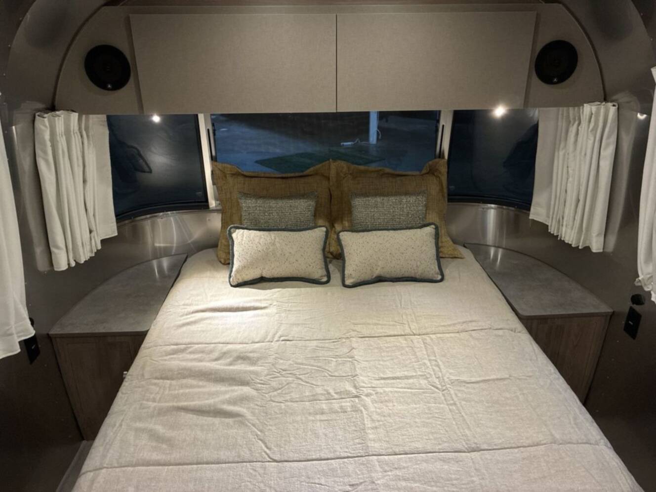 A photo of this 2027 Airstream Flying Cloud 27FB
