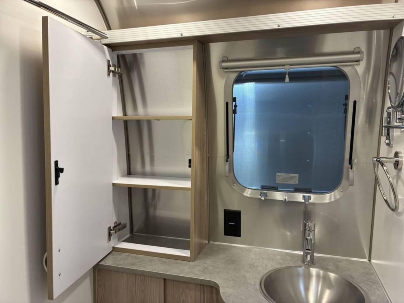 A photo of this 2027 Airstream Flying Cloud 27FB