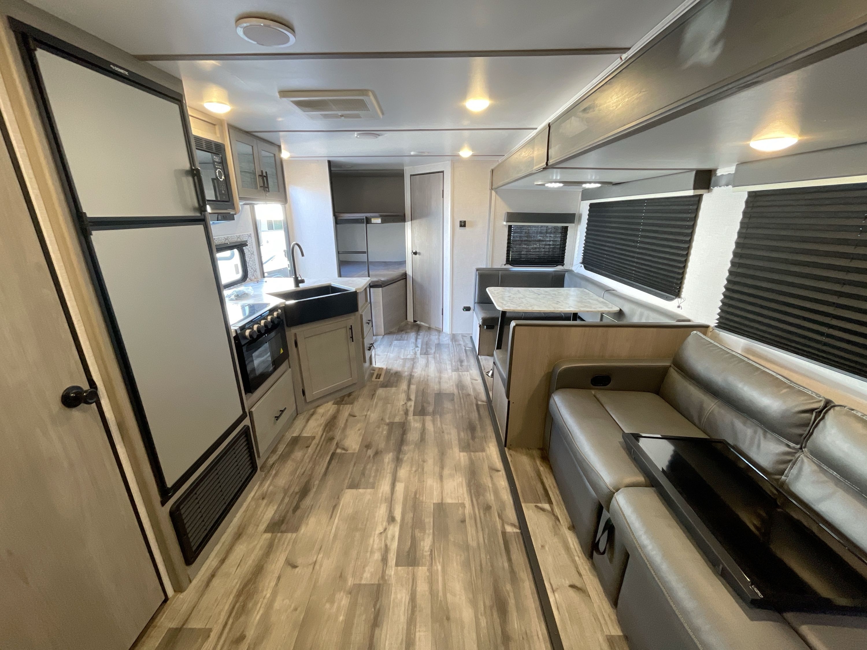 2022 Coleman COLEMAN LIGHT 2755BH in lakewood NJ
