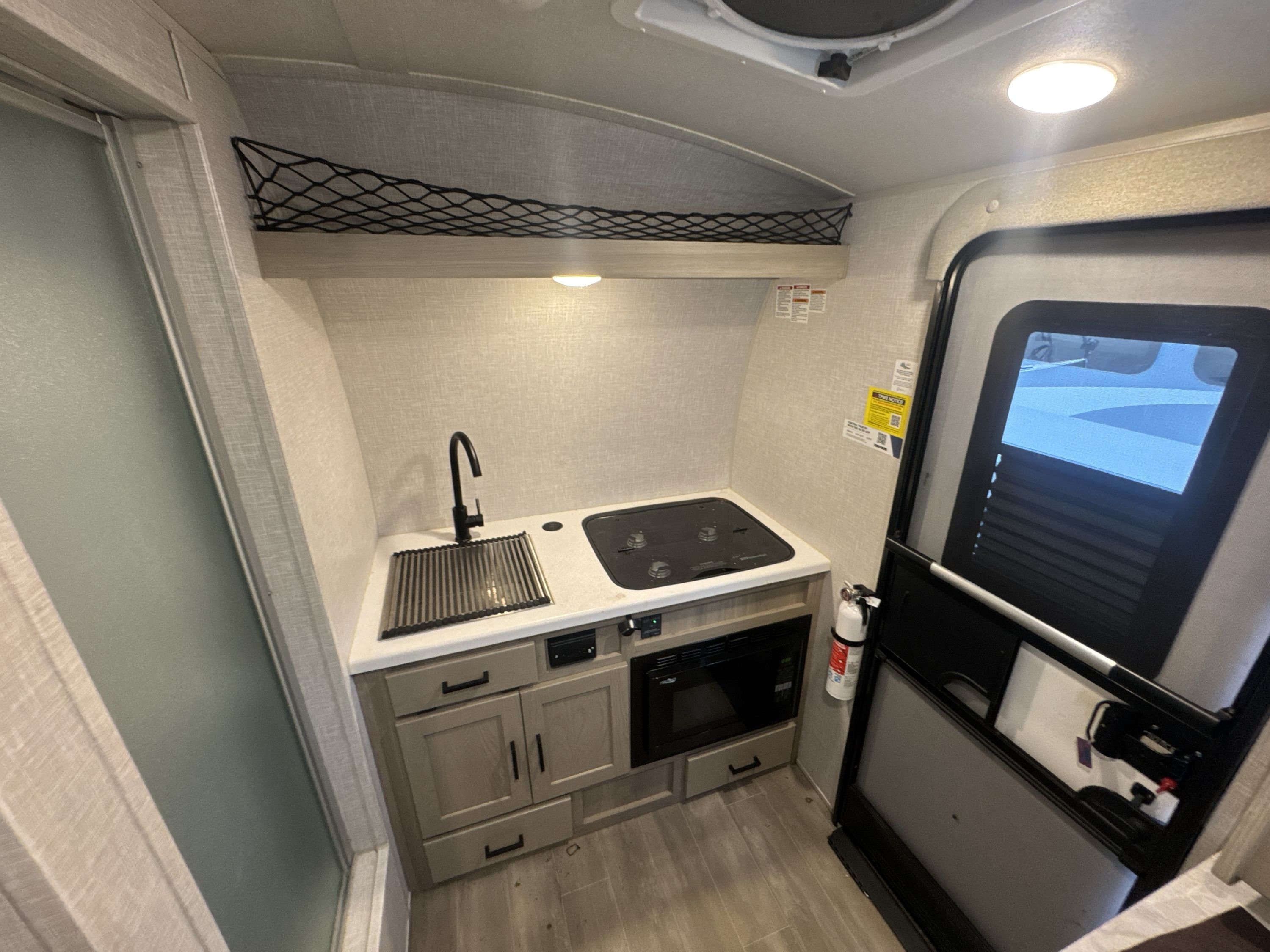 2023 Forest River FLAGSTAFF E-PRO 15TB in lake city FL