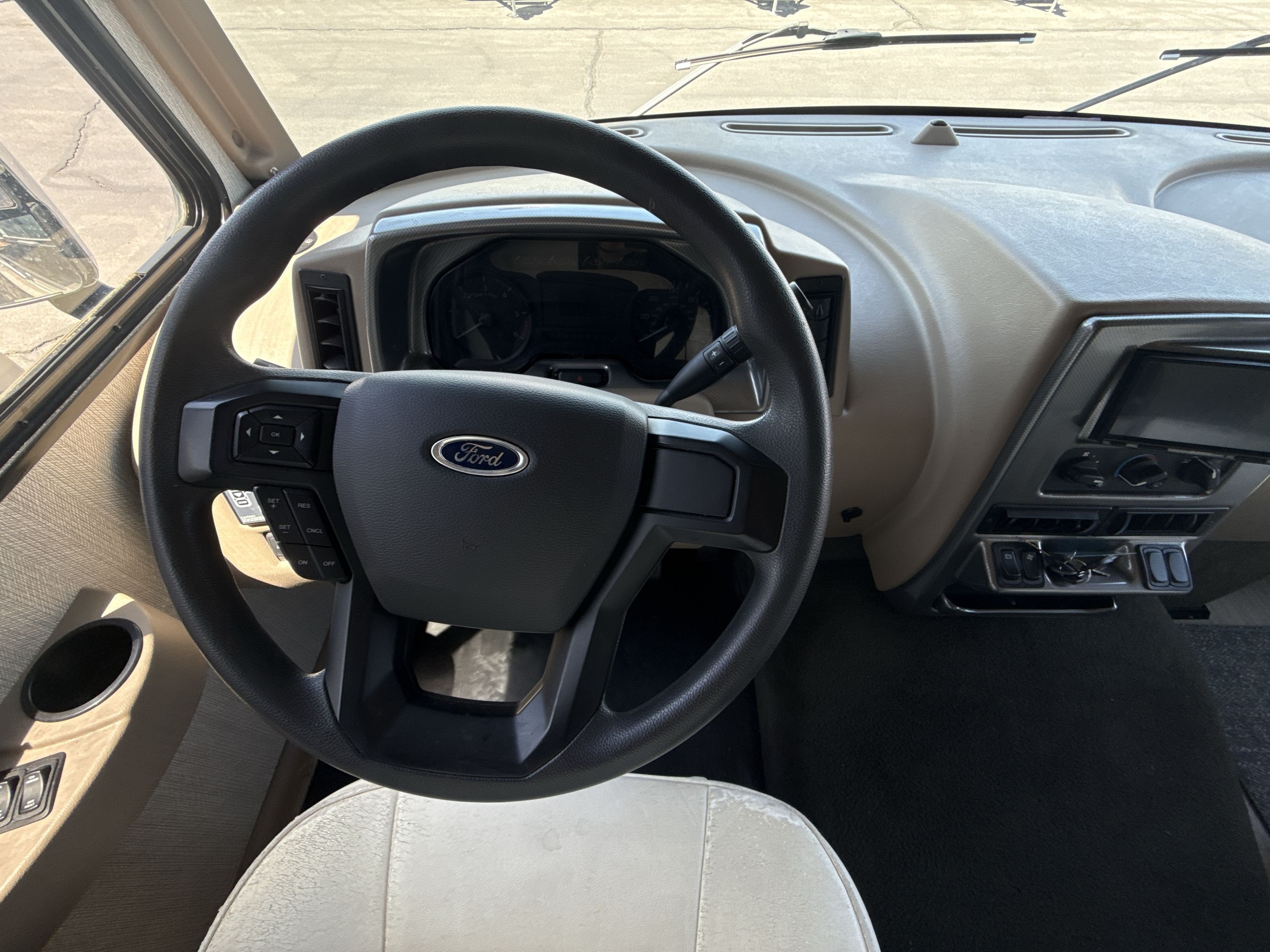2022 Winnebago ADVENTURER 30T in kaysville UT